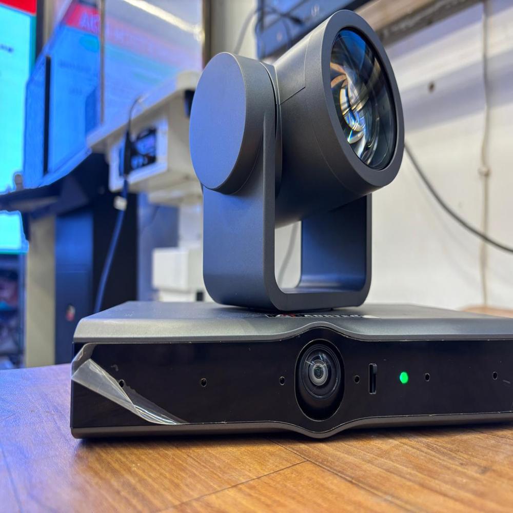 AI Conference Camera