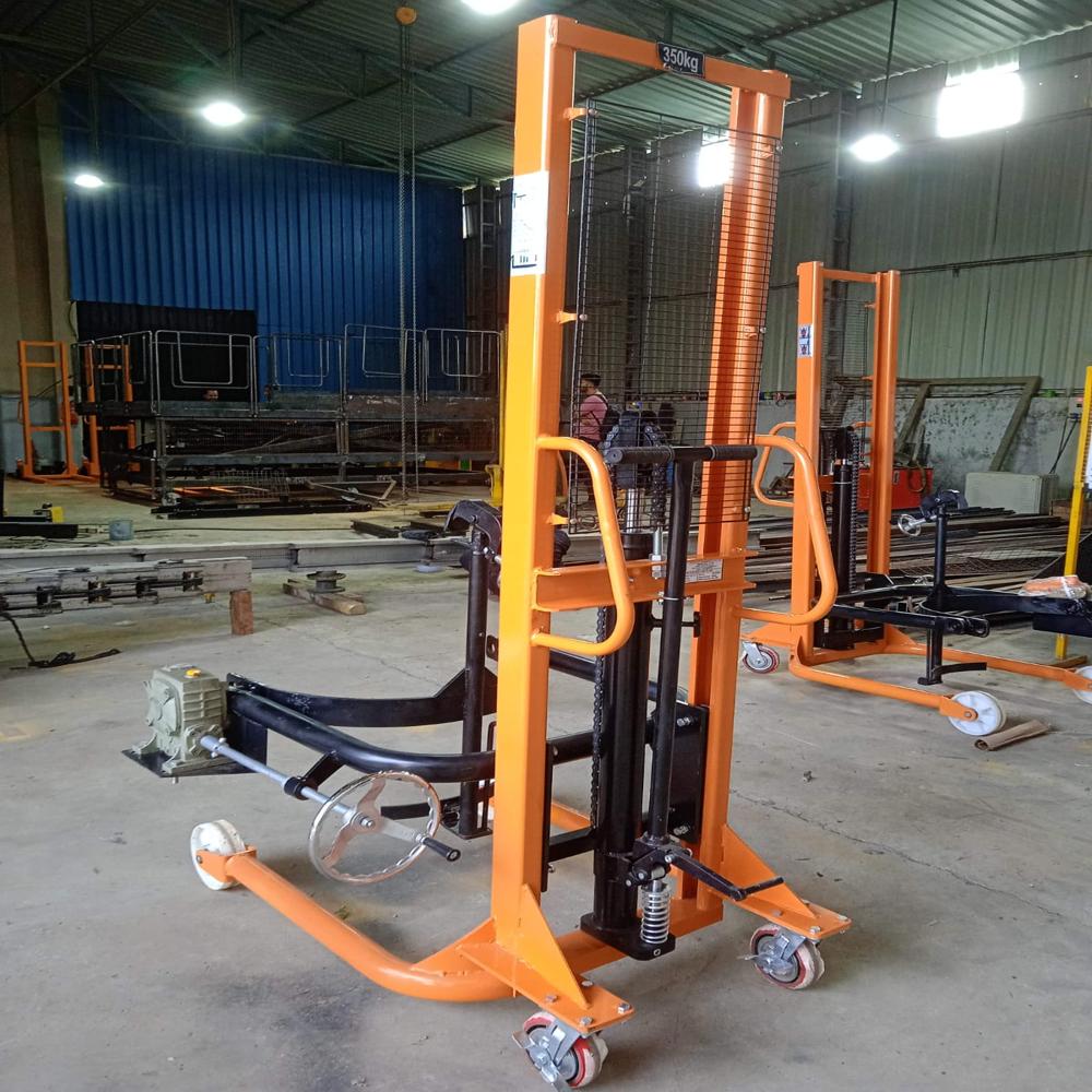 Drum-Barrel Stacker Cum Lifter