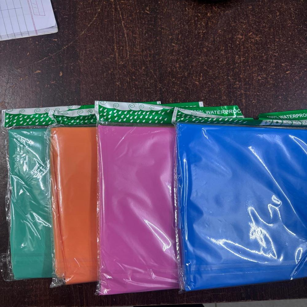 UNISEX FREE SIZE RAIN PONCHO