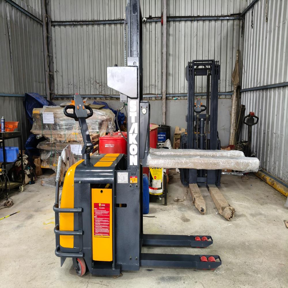 Standing Platform Full Electric Stacker