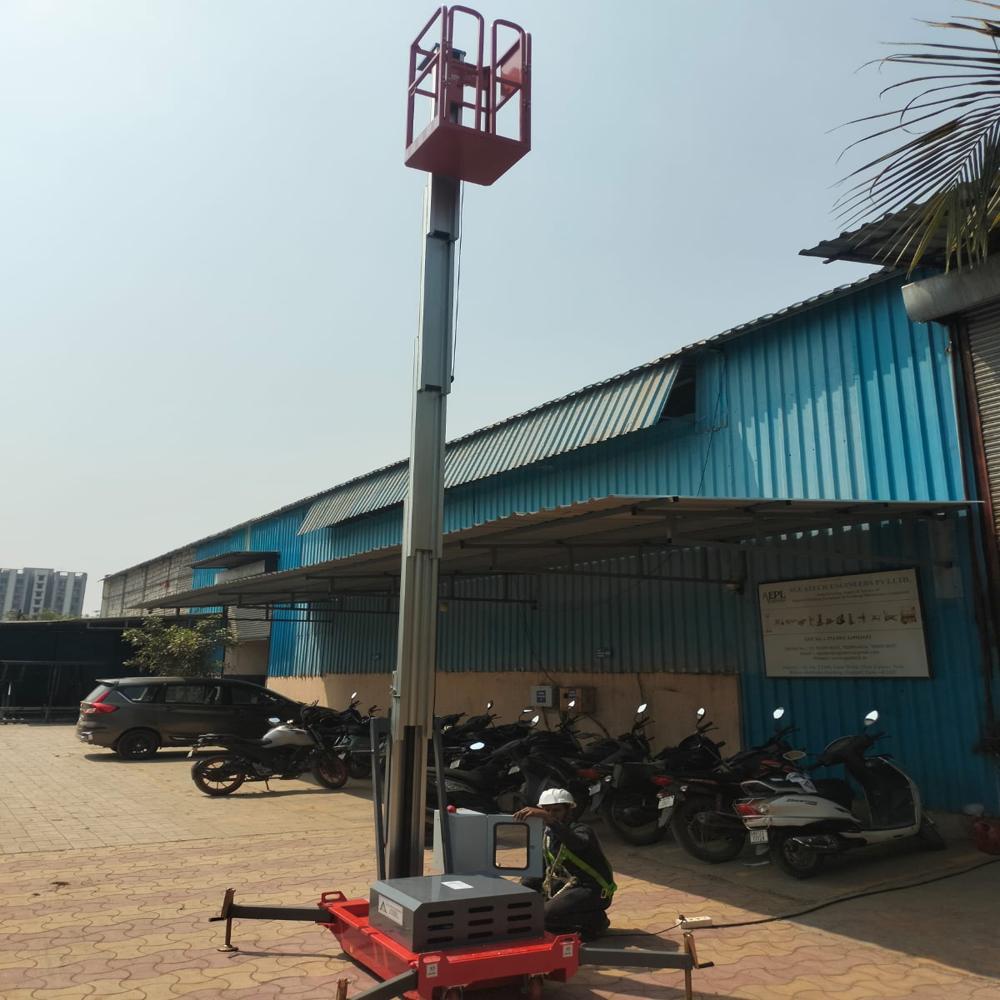 Single Mast Aerial Work Platform