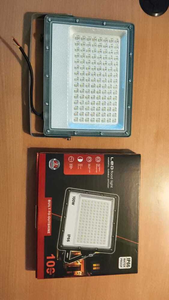 100w Hybrid Flood Light - Color: White