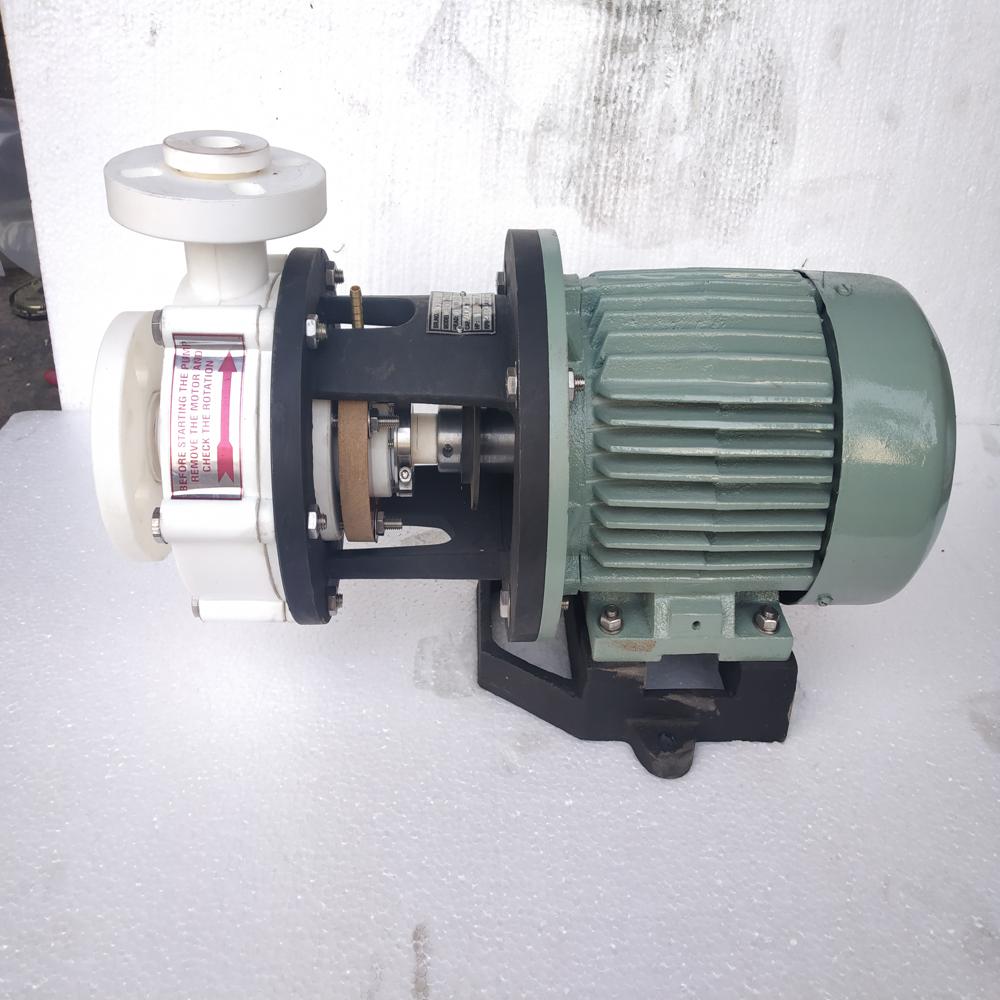 Poly Propylene Centrifugal Pumps - Caliber: N/A