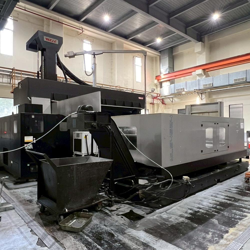 CNC DOUBLE COLUMN VERTICAL MACHINING CENTER