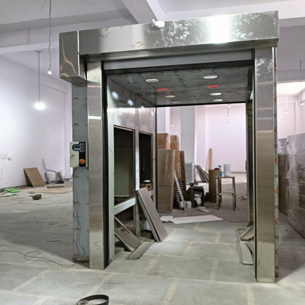 Material Entry Air Shower - Application: Ensuring Clean Entry. Protecting Controlled Environments