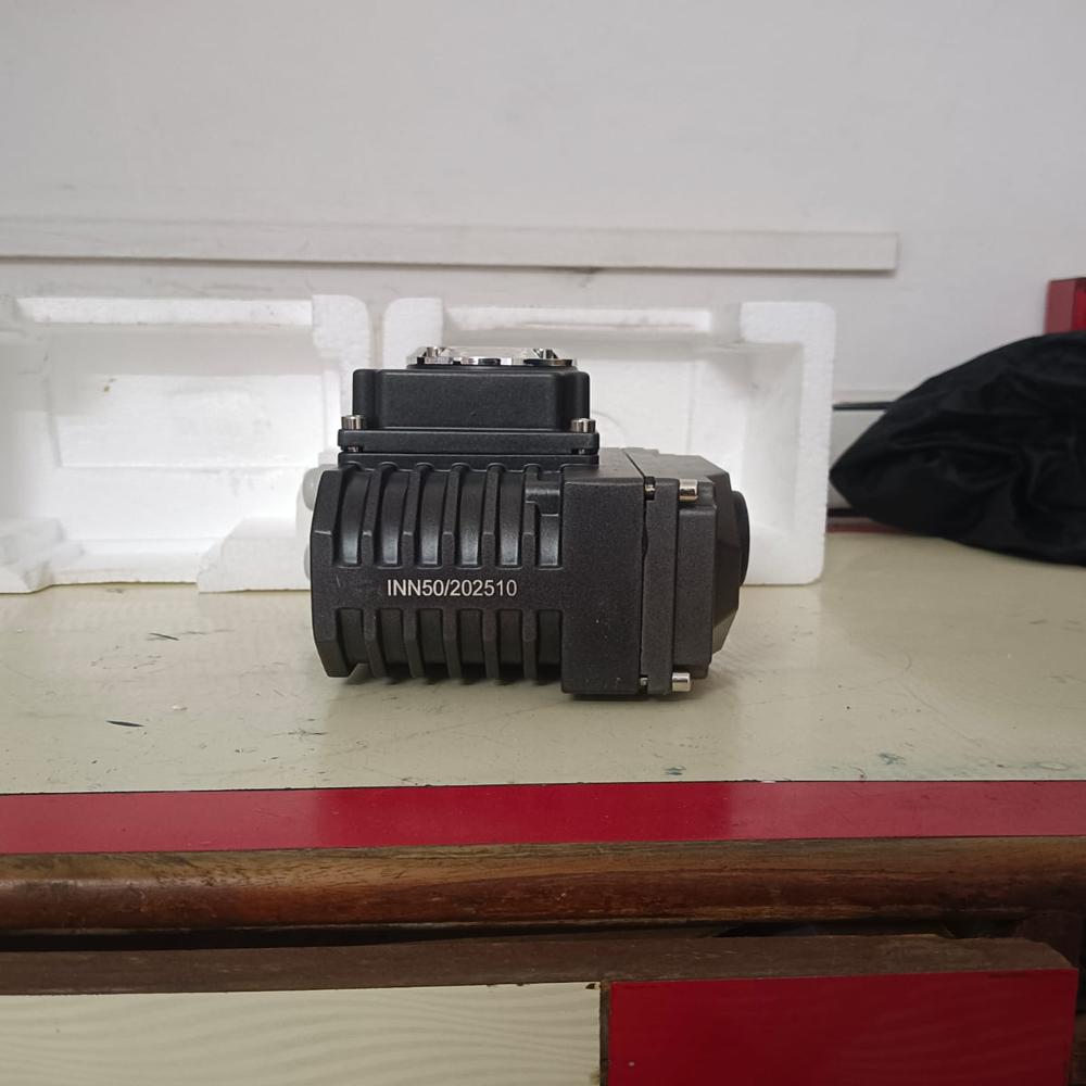 Electric Rotary Actuators - Color: Blue