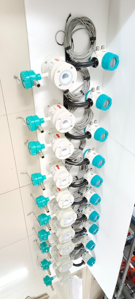 Electro magnetic Flowmeter