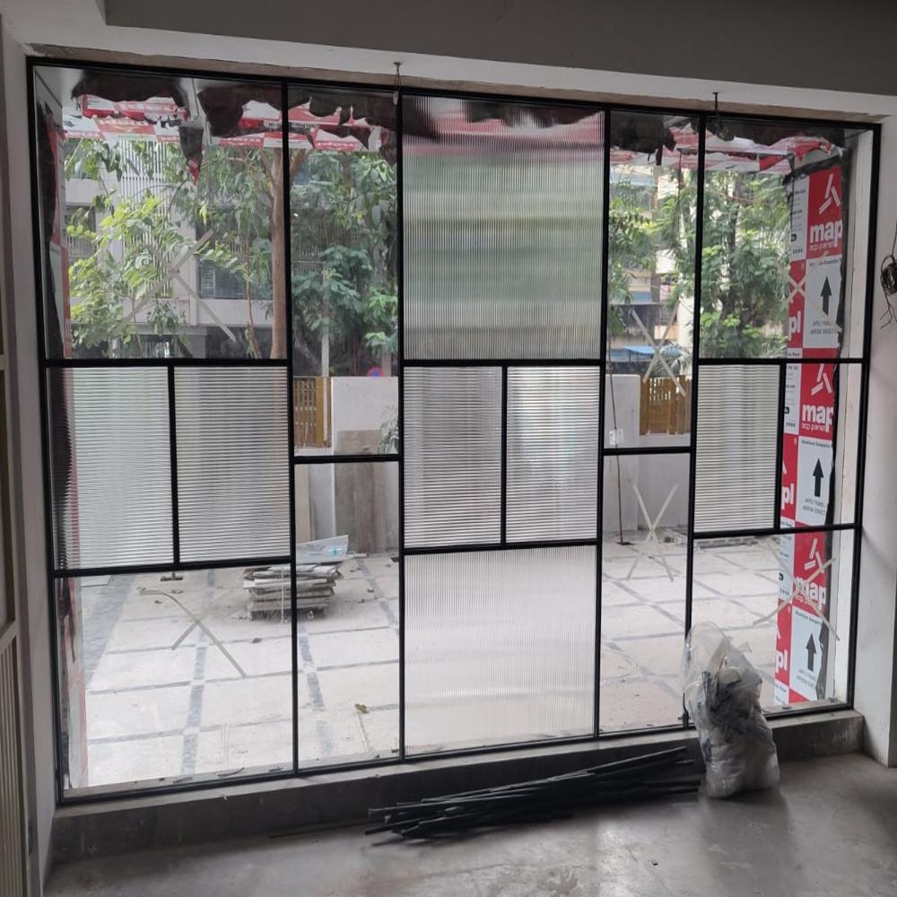  Grid Type Partition with Door Profile