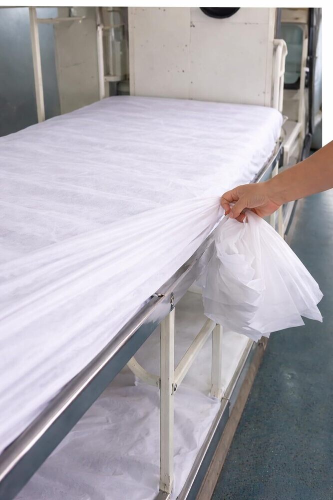High Quality Disposable Bed Sheet - Non-woven Material, 48x80 Inches, Blue Color | Plain Dyed Design, 180 Gsm, For Hospital Use