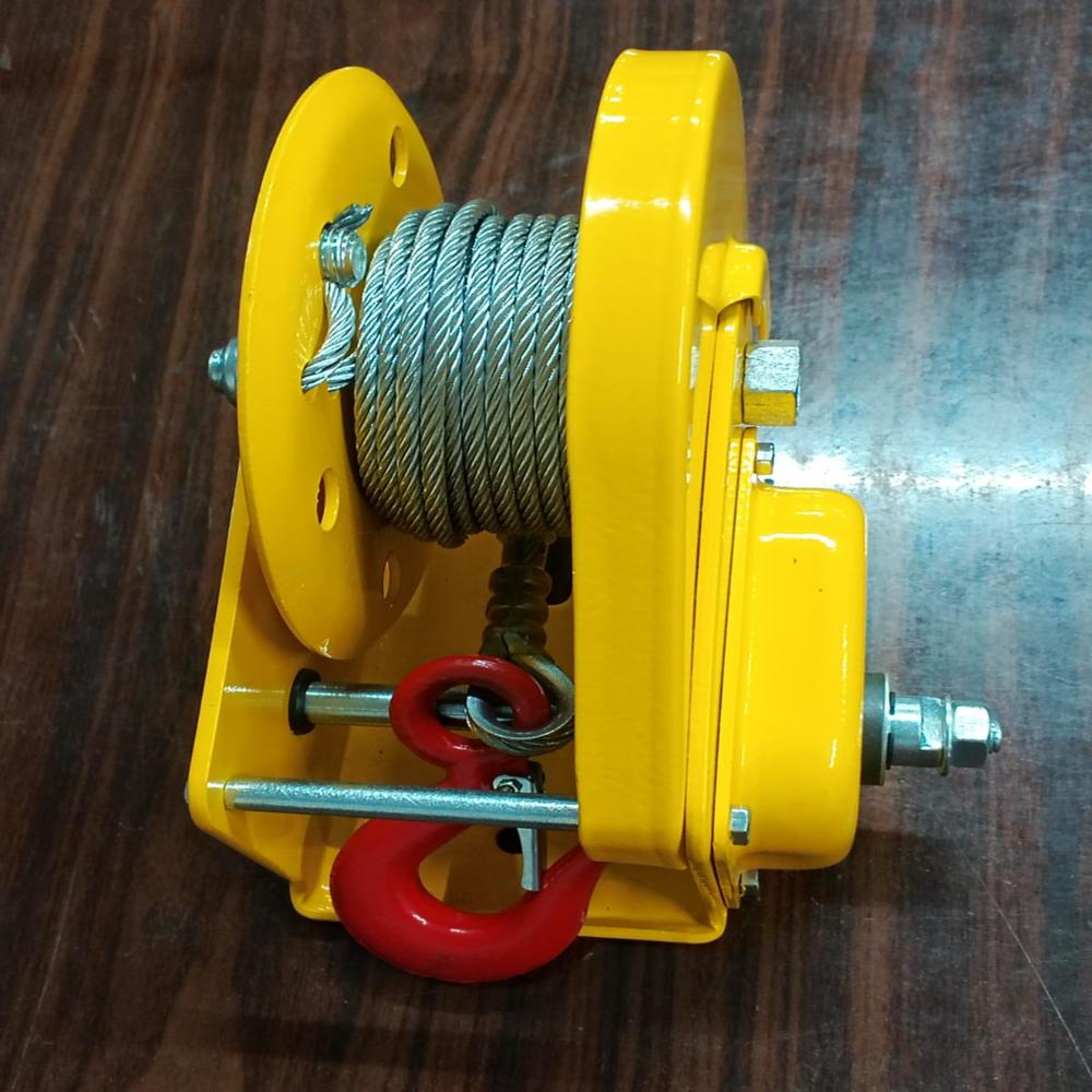Manual Hand Winch - Capacity: Up To 1200 Lbs (Varies By Model)
