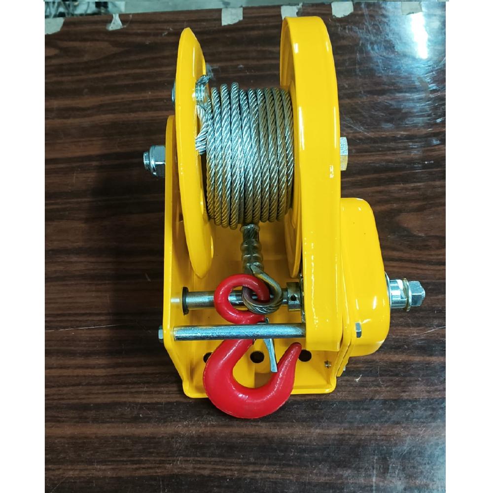 Manual Hand Winch - Capacity: Up To 1200 Lbs (Varies By Model)