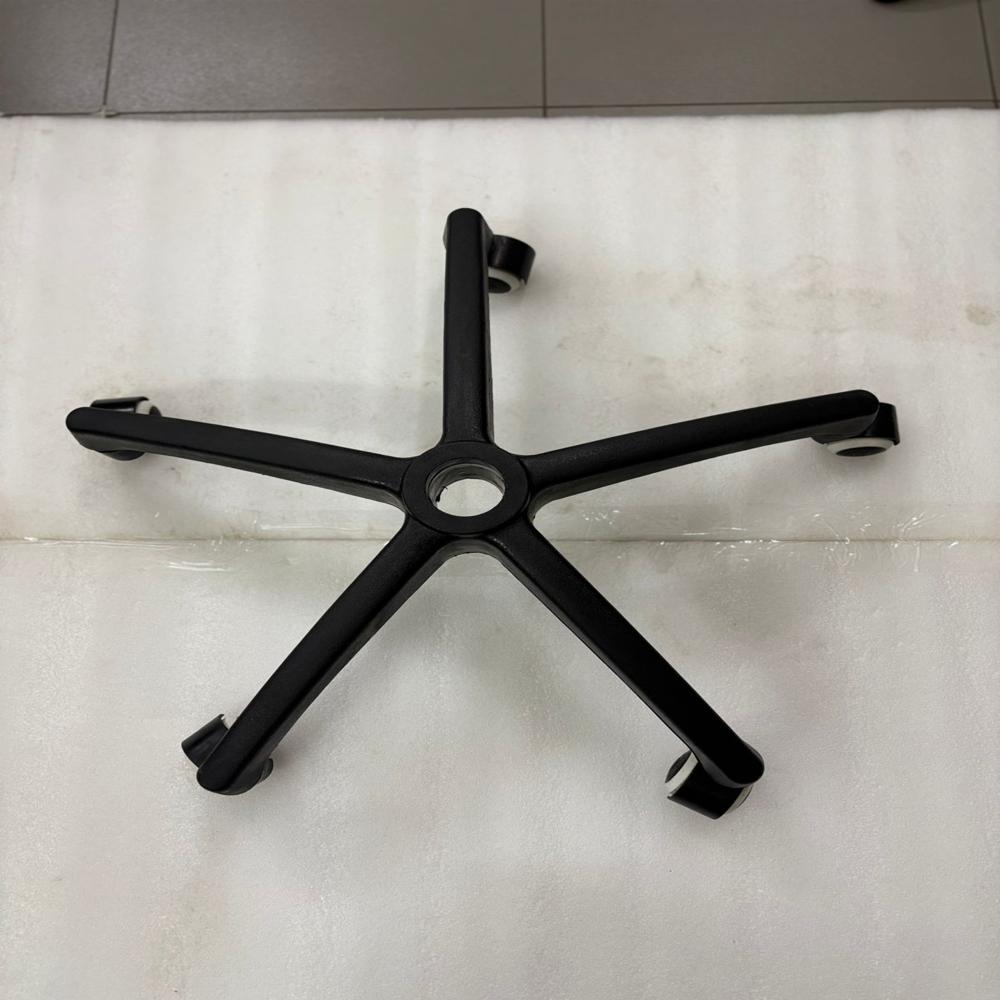 08_PVC Base With Twin Wheels