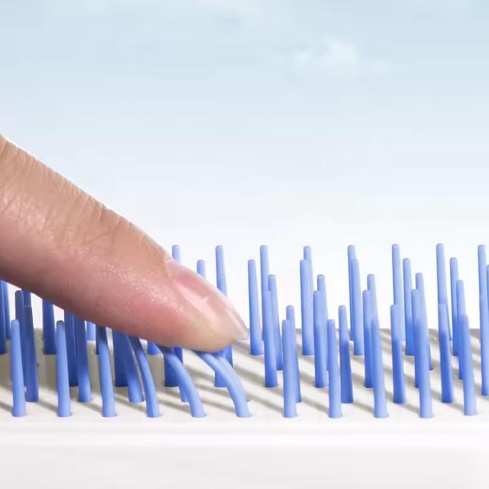 Self-Cleaning Hairbrush, Massage Comb (1 Pc / With Box), Hair Accessories - Age Group: As Per Product Requirement