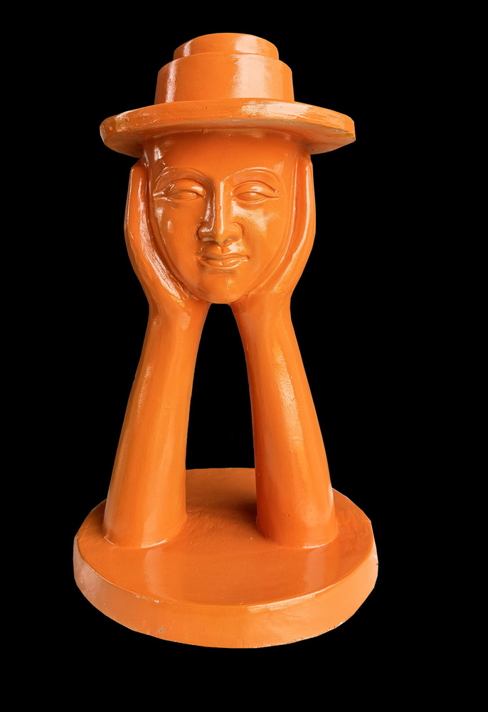 Mukhe Hat Decorative Statue