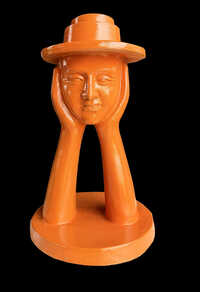Mukhe Hat Decorative Statue