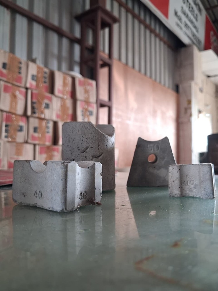 Cement Cover Block