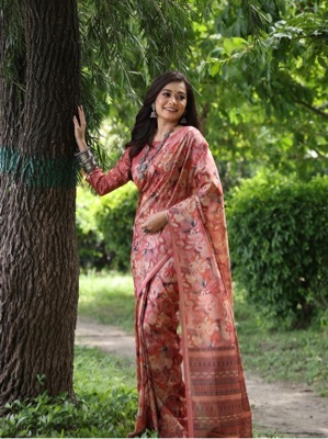Saree designer
