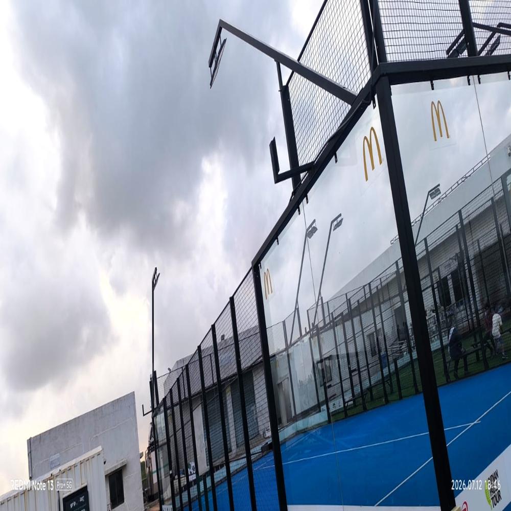 Pedal ball court