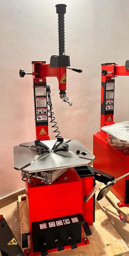 TF2100S Tyre Changer Machine