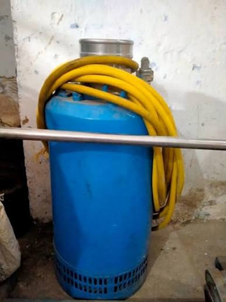 Slim Line Submersible Dewatering Pump G556T