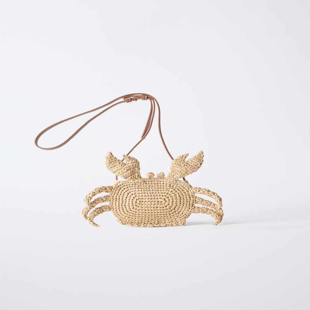 Coastal Crab - Woven Straw Raffia, 24x17 cm, Natural Beige | Textured Crochet, Adjustable Strap, Lightweight