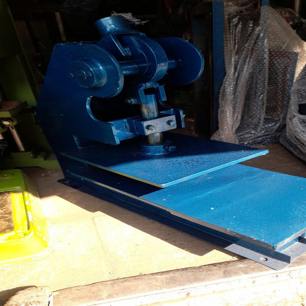 Manual Slipper Making Machine - Capacity: 50 Pcs/hr