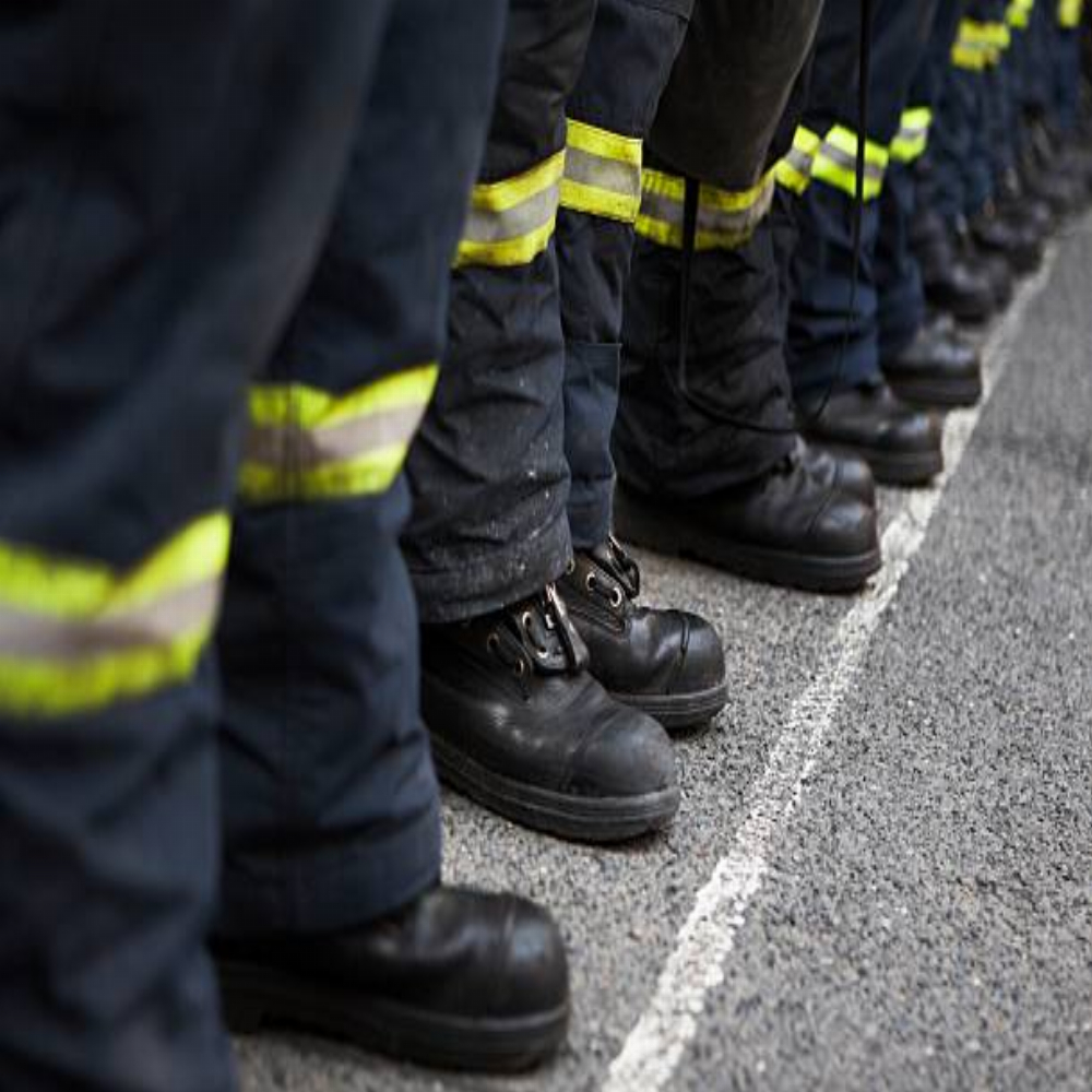 SAFETY SHOES