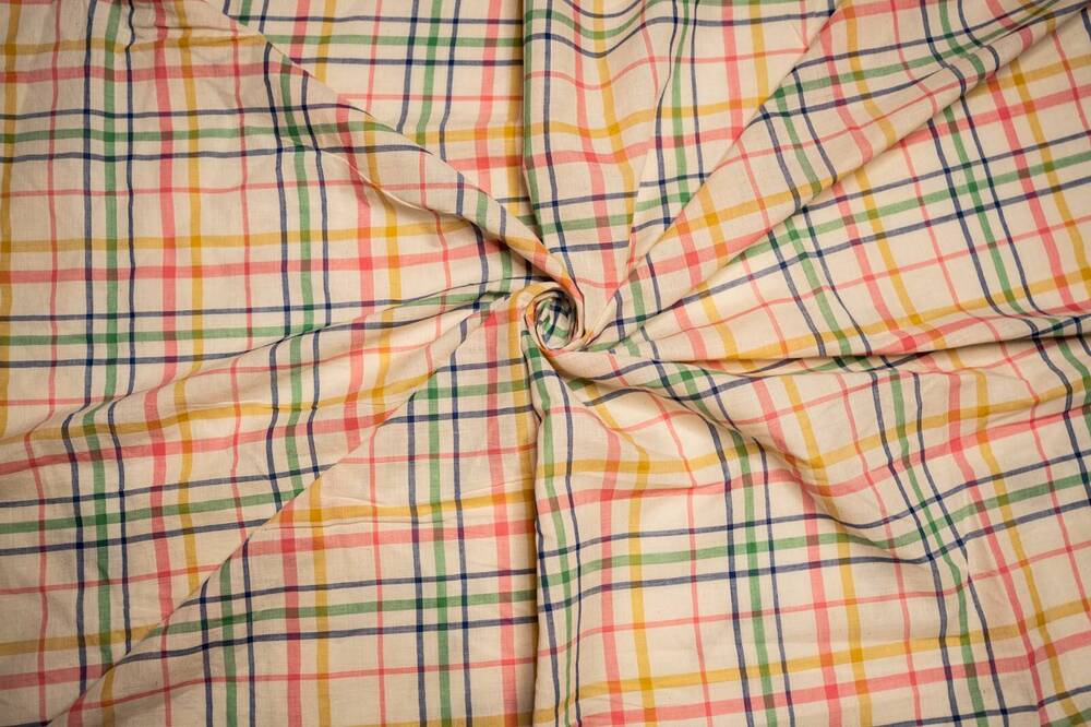 Off White With Multicolour Handloom Check - Application: Casual Wear