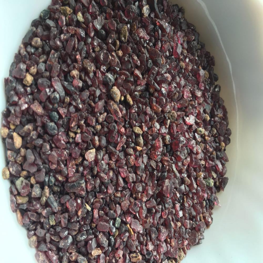 High hardness used Sandblasting Abrasive Metal Stone Garnet Gravels