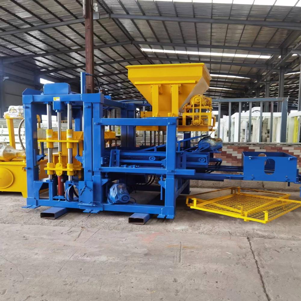 Qt4-15c Second Hand Fully Automatic Flyash Brick Machine - Capacity: 4500 Pcs/hr