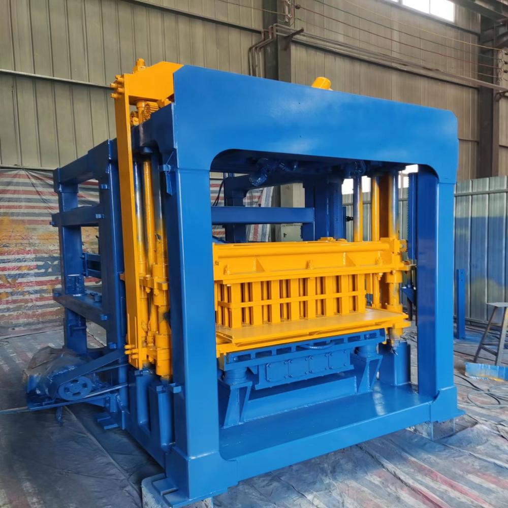 Qt4-15c Second Hand Fully Automatic Flyash Brick Machine - Capacity: 4500 Pcs/hr