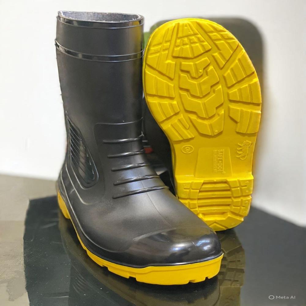 Agarson Pvc Gumboots - Color: Yellow Sole