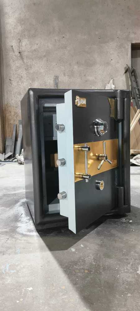 Open Door Steel Safe with Locking Bolts