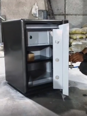 Heavy Duty Office Safe Locker