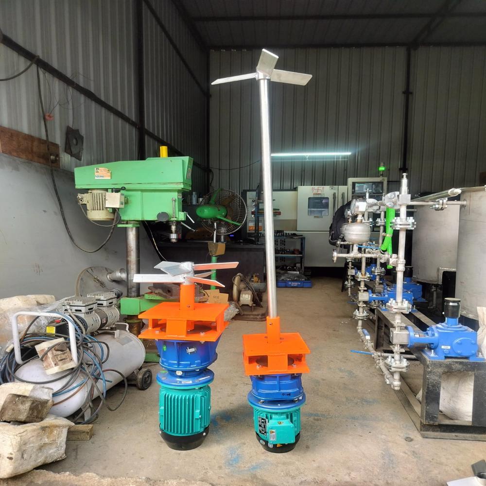 Top Entry Agitator - Body Material: Stainless Steel (Ss 304/316)