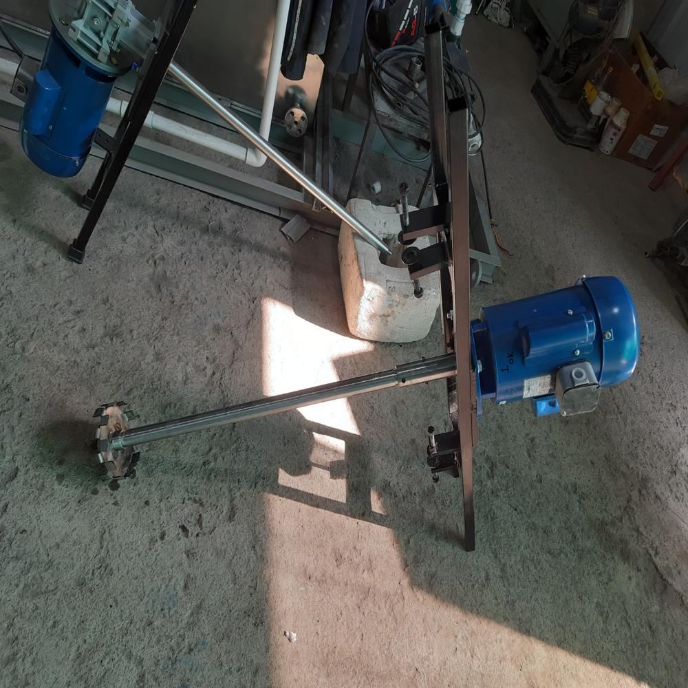 High Speed Agitator - Body Material: 2 To 15 Hp