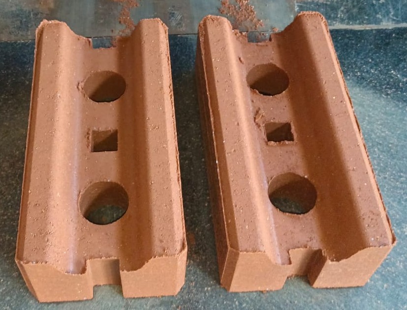 12x6x4 Inch Interlock Bricks (cseb) - Carbonation Coefficient: Low (due To Stabilized Earth)