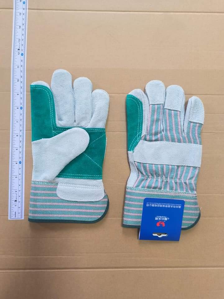 Chrome Canadian Leather Gloves