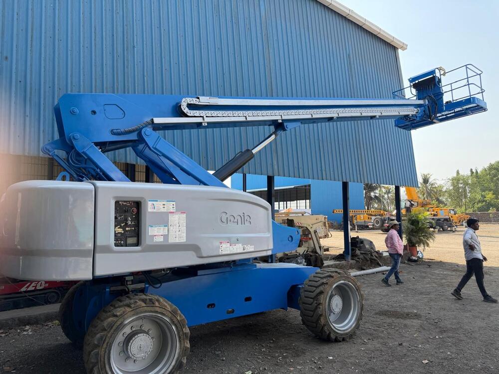 Jeni - 80  Feet Boom Lift
