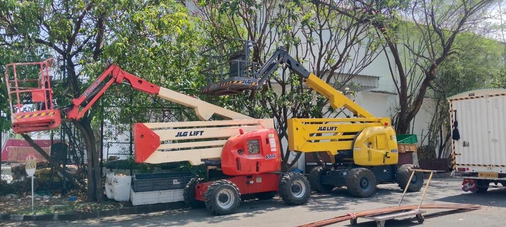 Jlg 450 Feet Diesel Battery Boom Lift