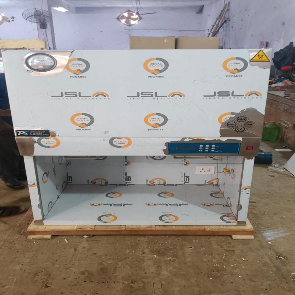 Vertical Laminar Air Flow