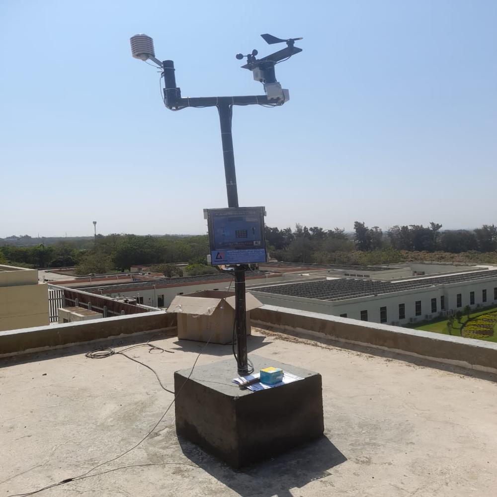 Real-Time Weather Monitoring Station