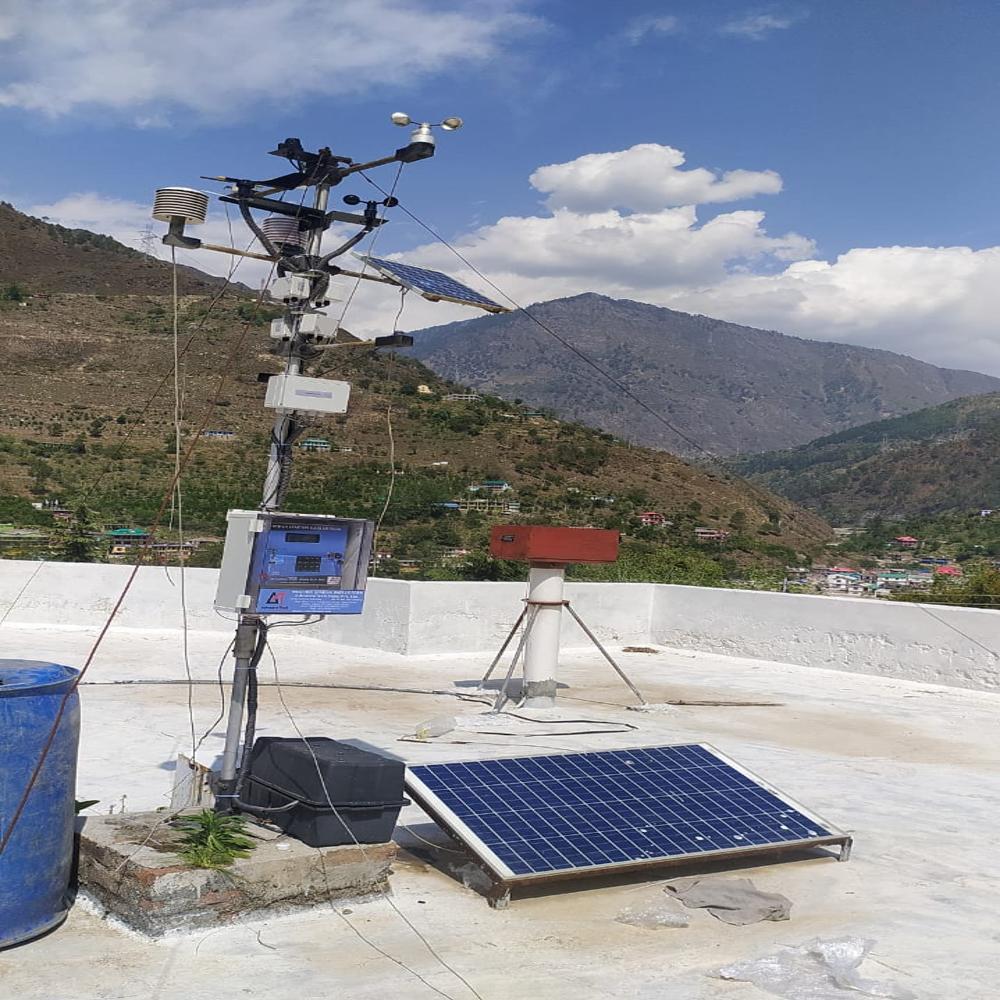 Real-Time Weather Monitoring Station