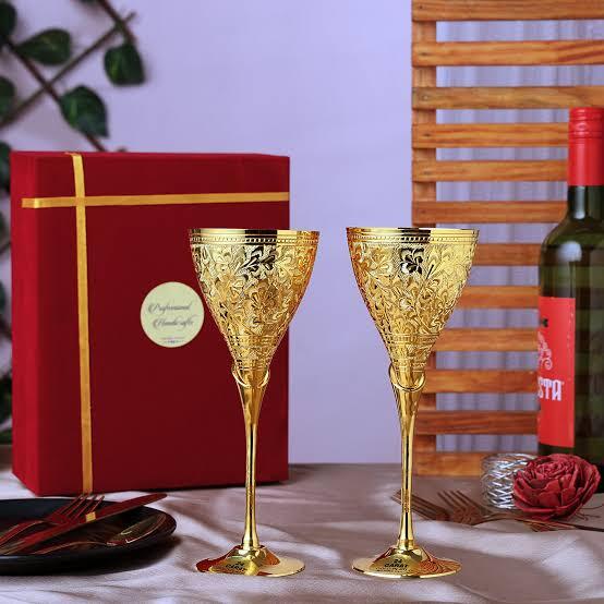 Brass Glass Set - Color: Gold