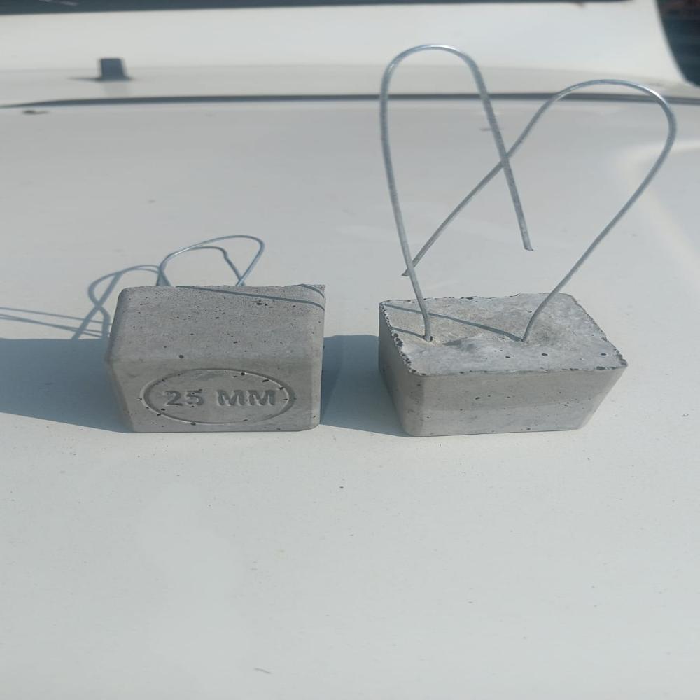 25 mm Winding wire concrete cover block