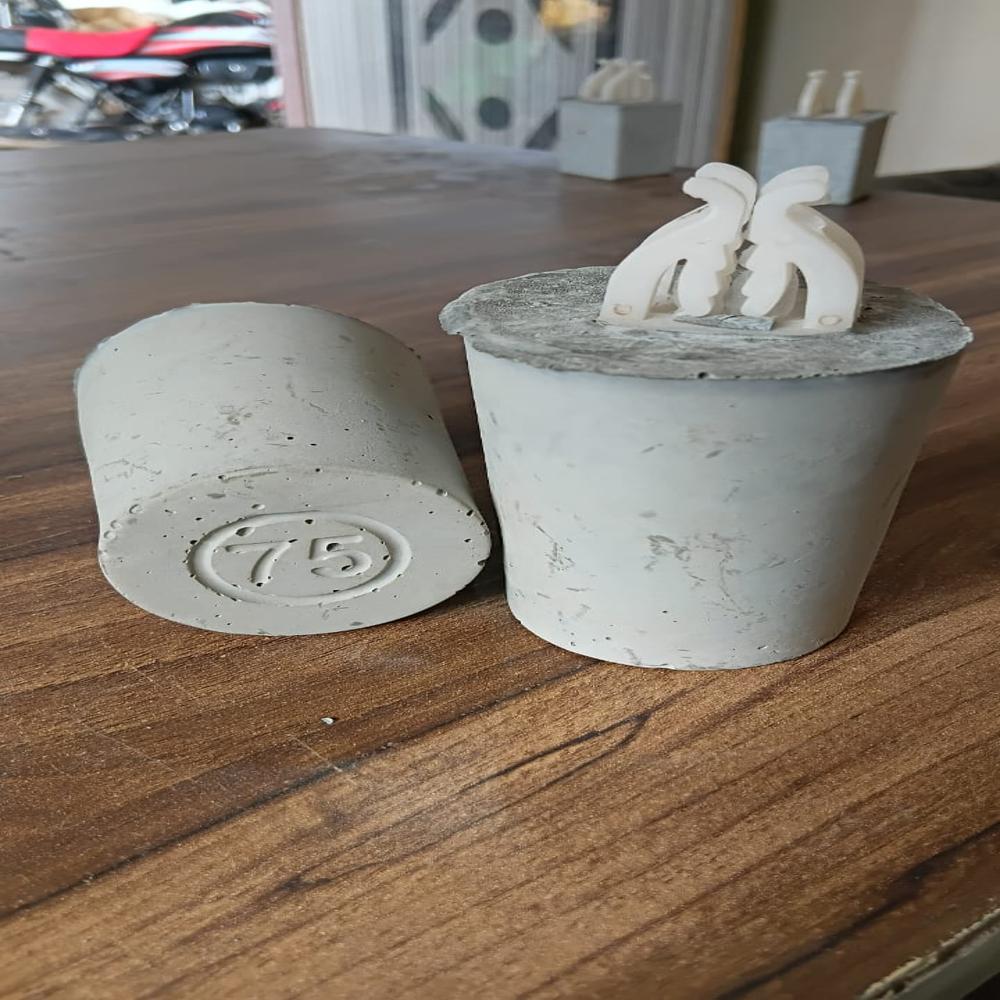 75 mm PVC clip concrete cover block