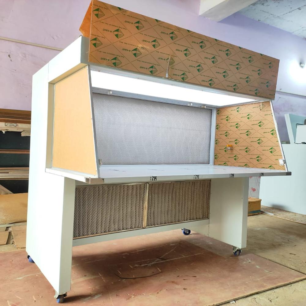 Horizontal Laminar Air Flow