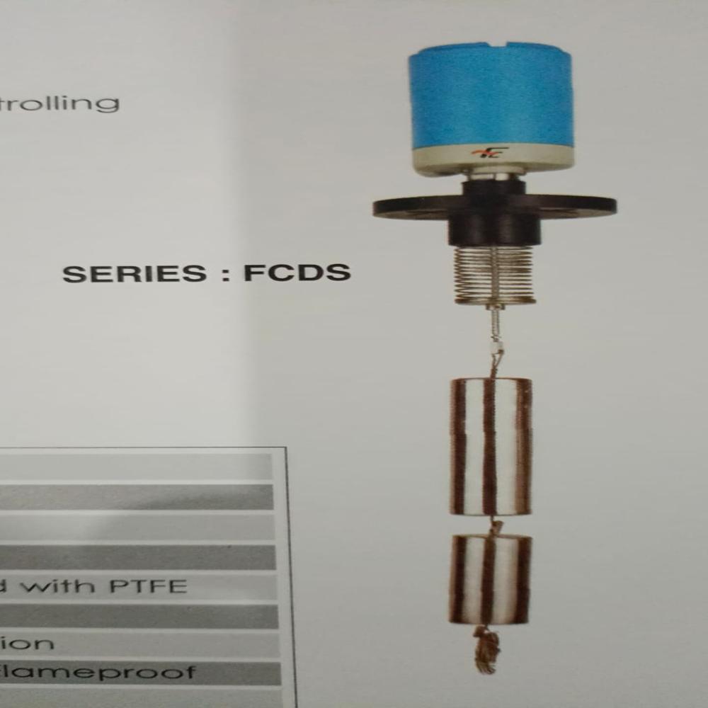 Displacer Type level Switch