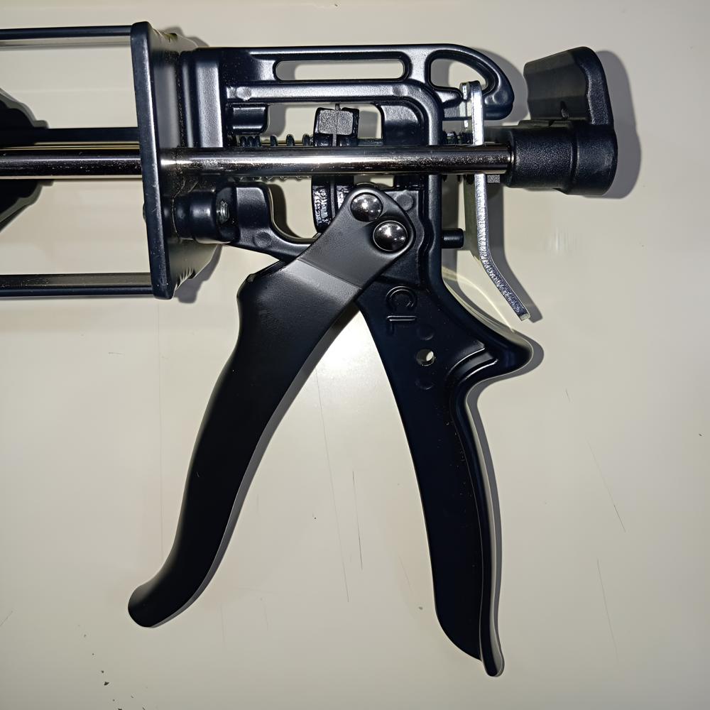 Heavy Duty Applicator Gun - Color: Black