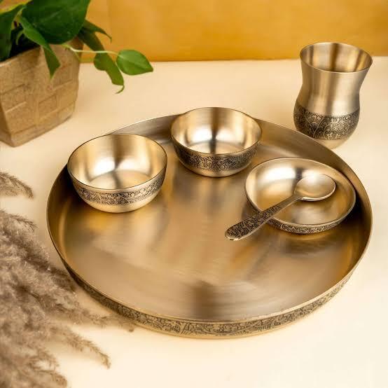 Bronze Thali Table Set - Color: Metalic
